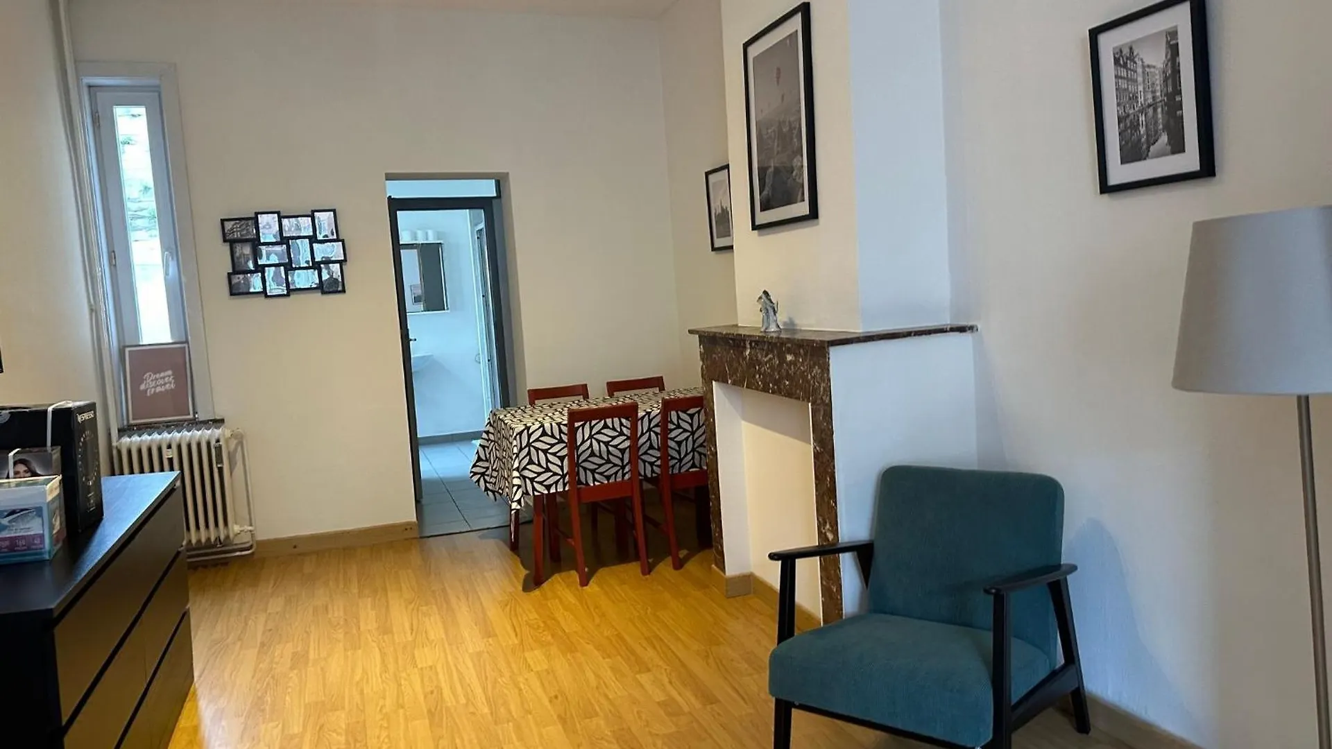 Charming Uccle Apartment With City Views Bruxelas 0*,  Bélgica